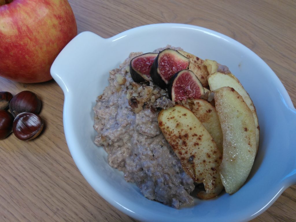 Notenpap met fruit