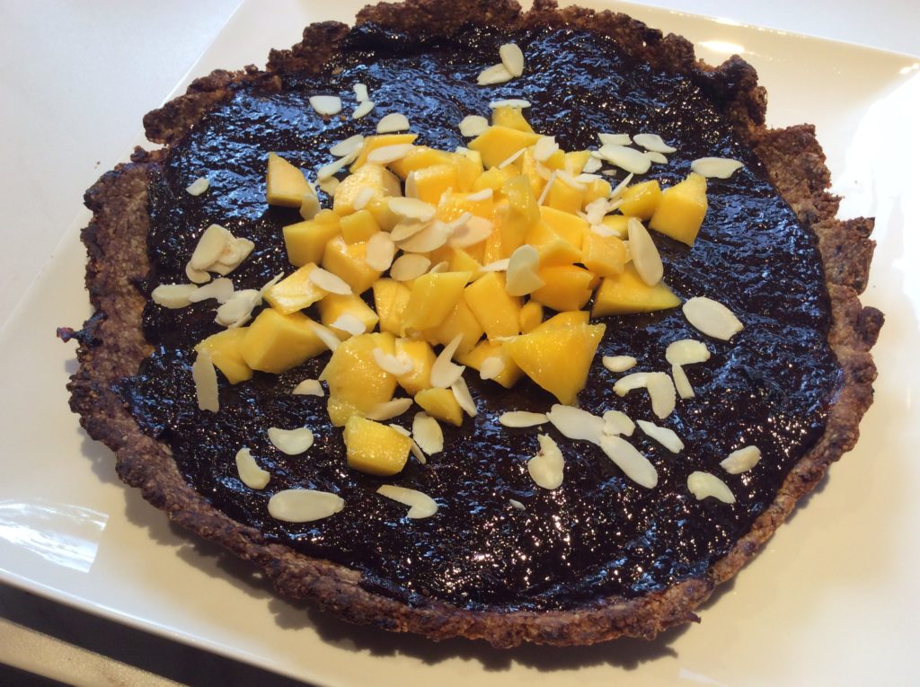Vegan pruimentaart met mango